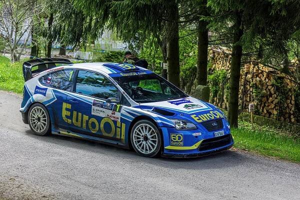 Pecha zastavily trable s hydraulikou, Rallye Šumava pak ovládl Kopecký