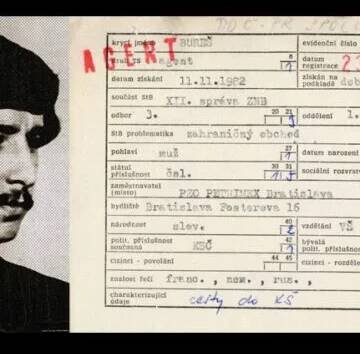 Andrej Babiš byl od roku 1980 členem komunistické strany a díky svým kádrovým předpokladům rychle postupoval v kariérním žebříčku.