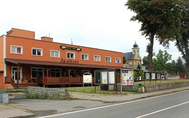 Soubor:Velké Heraltice, restaurant.jpg