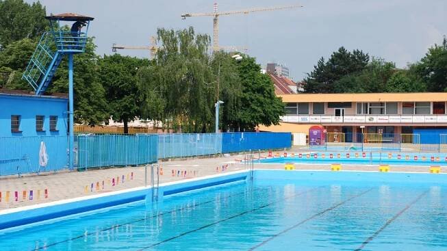Koupaliště Dobrák Brno Královo pole – Vstupné, otevírací doba