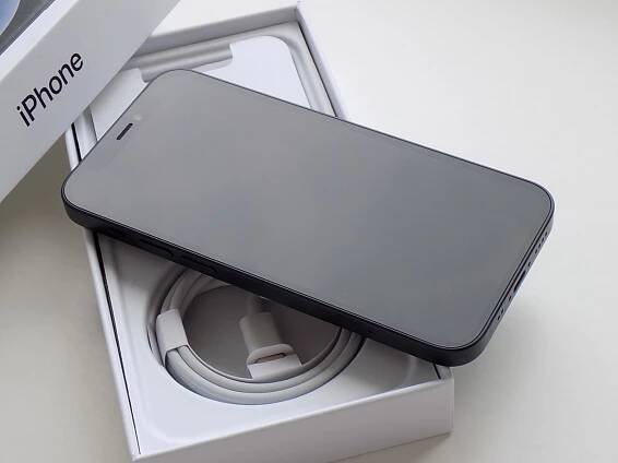APPLE iPhone 12 mini 64GB Black - 100% BATERIE