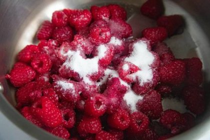 Fresh Raspberries with sugar