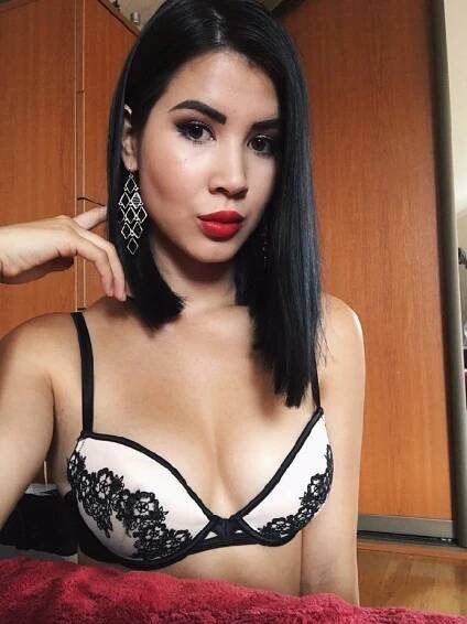 Foto k tématu Lady Dee – stránka 395