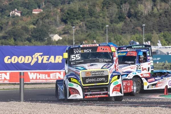 Díky věrným fanouškům. Lacko se v Mostě pral o vítězství, Calvet si upevnil vedení v v Promoter's Cupu
