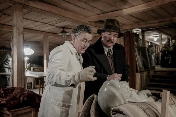 Ein Dorf wehrt sich: Das Geheimnis von Altaussee - Z filmu - Johannes Silberschneider, Francis Fulton-Smith