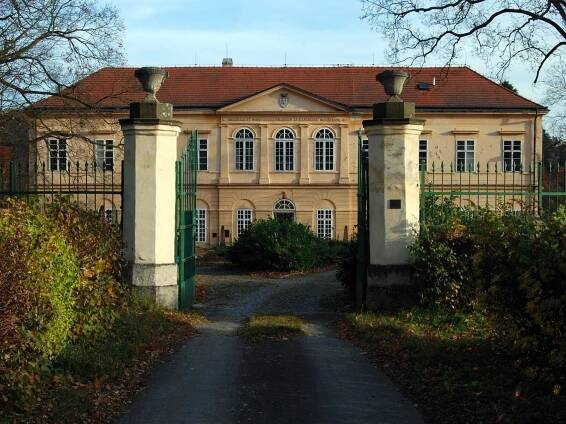 Pád stropu změnil lidem z ústavu život. Získali svobodu a soukromí