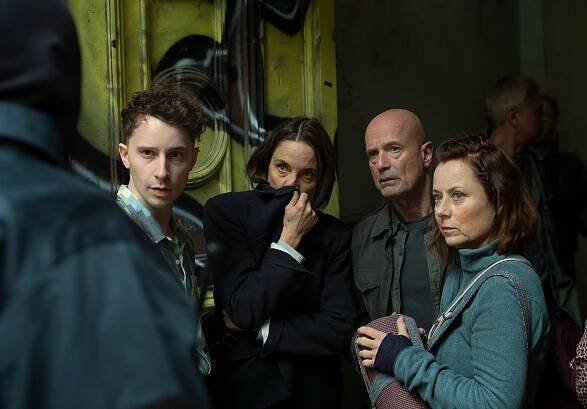 Jonathan Berlin, Anne Ratte-Polle, Christian Berkel, Inka Friedrich - Black Box - Z filmu