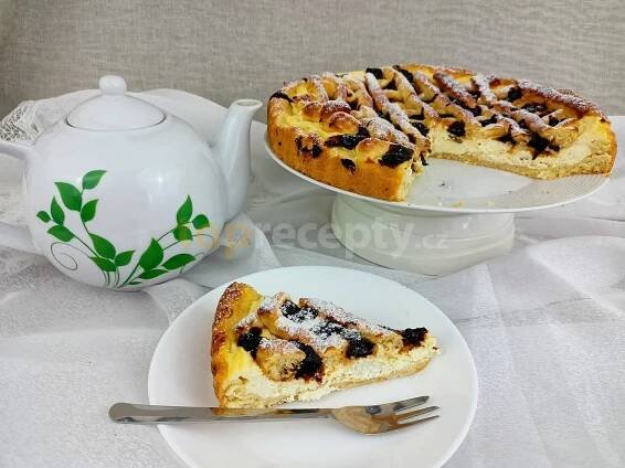 Kynutý mřížkový koláč s tvarohem a povidly - fotografie receptu - TopRecepty.cz