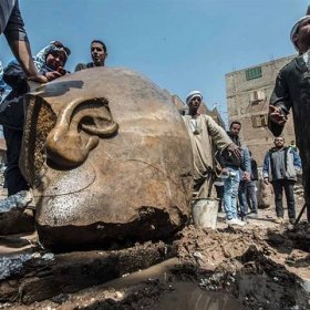 V Egyptě našli sochu slavného faraóna!