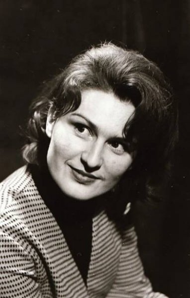 Zemřela Helena Riehsová – Divadelní noviny