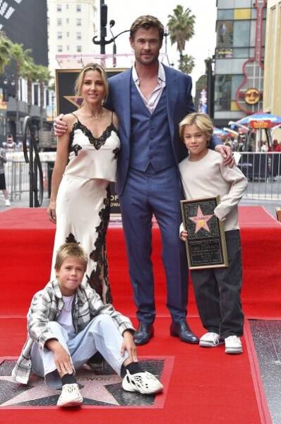 Chris Hemsworth odhalil svou hvězdu na chodníku slávy