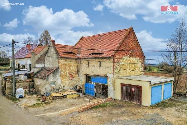 Prodej  komerčního pozemku 180 m², Liběšice - Líčkov, okres Louny