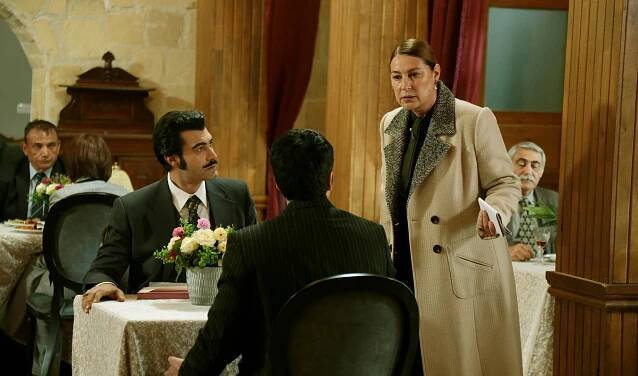Bir Zamanlar Çukurova - Episode 28 - Z filmu - Murat Ünalmış, Vahide Perçin