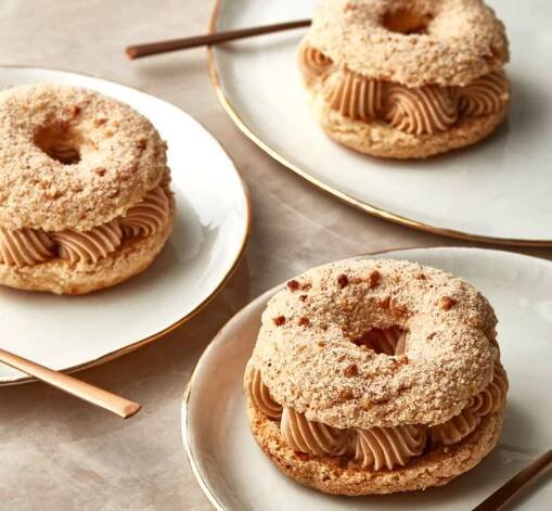 Paris-Brest  francouzské věnečky cracqueline s ořechovým krémem
