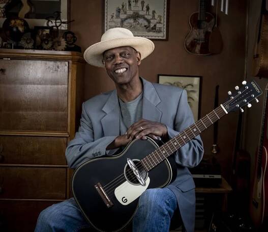 Eric Bibb: Blues je hudba, které umělec věří a sám ji žije - kulturní magazín Uni