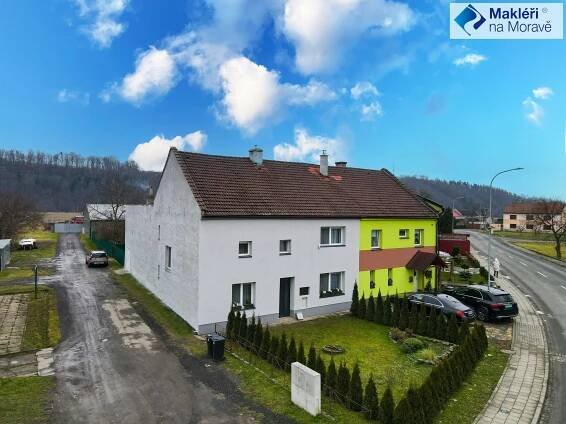 Prodej RD 5+1 s garáží a zahradou, po celkové rekonstrukci, CP 755 m2, Nové Dvory