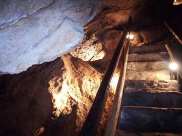 Chýnovská jeskyně :: CapTour Pája