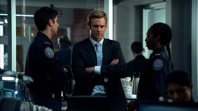 Rookie Blue - Krvavý úplněk (S02E03) (2011)