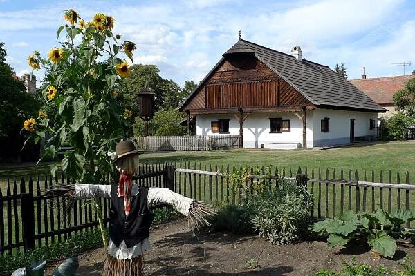 Skanzen – Wikipedie