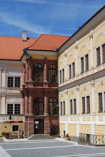 Zámek Vlašim - otevírací doba, akce, ubytování, prohlídky, vstupné, foto, počasí