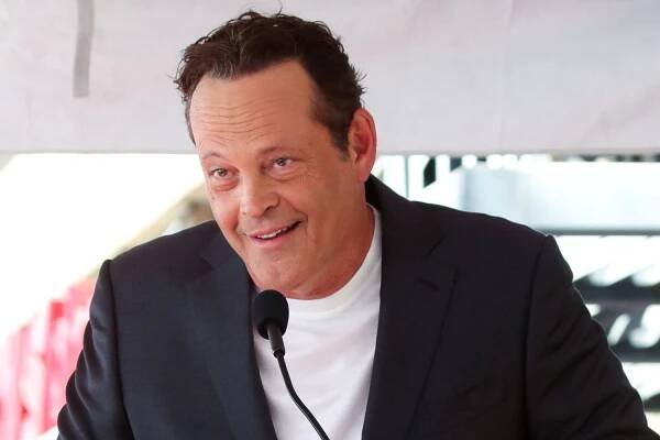 Vince Vaughn Shouts Out 'Beautiful Wife' Kyla and Their Kids During Touching Walk of Fame Speech