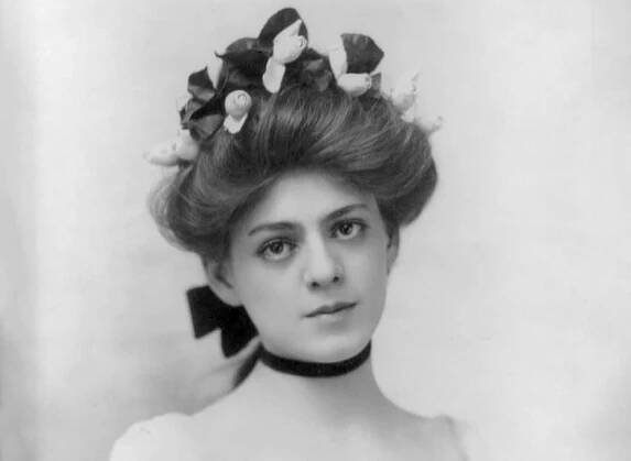 Peg Entwistle facts