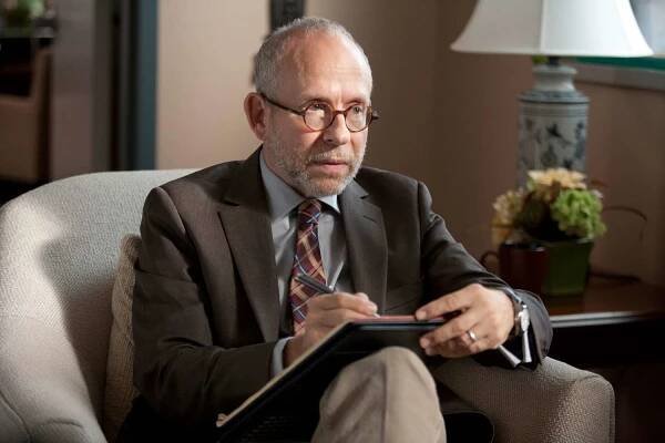 bob-balaban-jessica-miglio_hbo