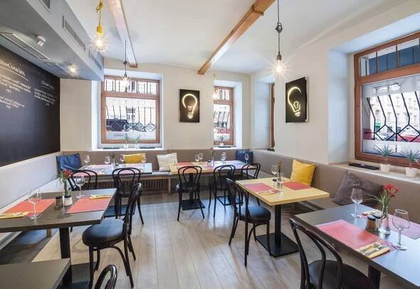 Interiér restaurace - U DOBRÉ MYŠLENKY | Bar - Restaurant