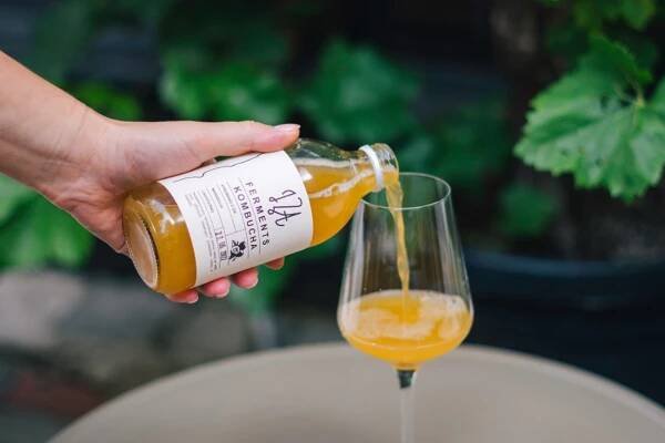 Fotka: Kombucha může být ale také skvělou alternativou k alkoholovému párování s jídlem