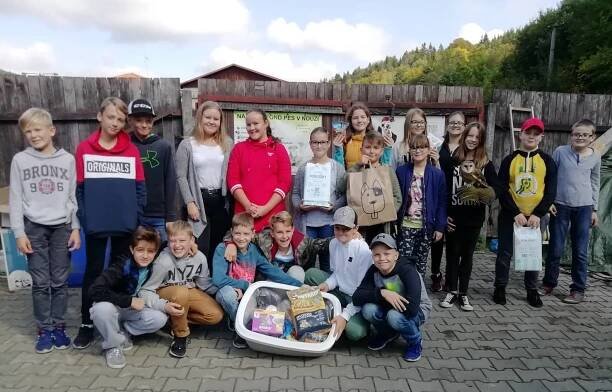 Návštěva zvířecího útulku ve Vsetíně - Události - Akce školy - Základní škola Vsetín, Rokytnice 436