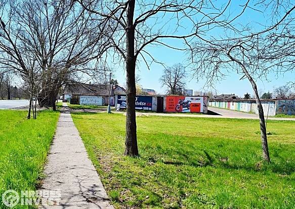 Pronájem garáže 16,24 m2 – Hradec Králové, Slezské Předměstí – Hrubeš Invest s.r.o.