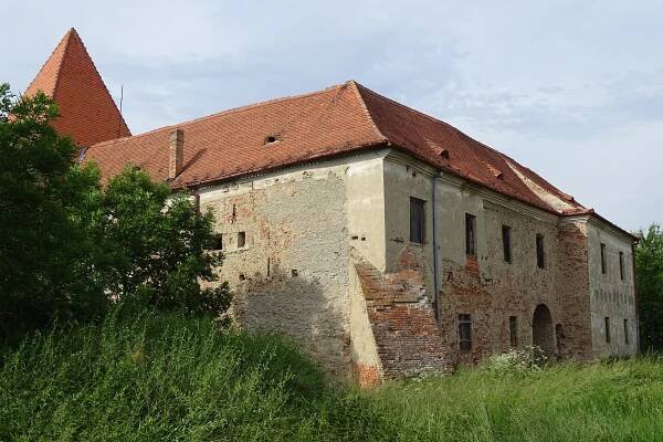Soubor:Bošovice tvrz.jpg – Wikipedie
