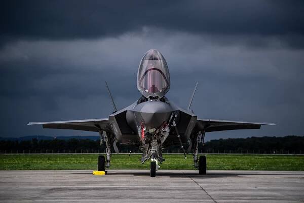 F-35 pro Česko možná přiletí o rok dříve. Američané totiž snížili své objednávky