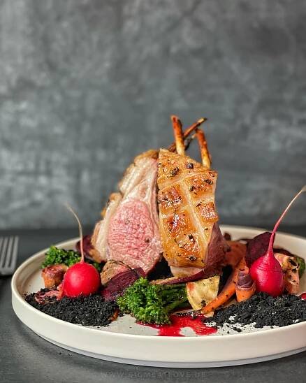 Lamm Karree mit Honiglasur - Rezept Bigmeatlove