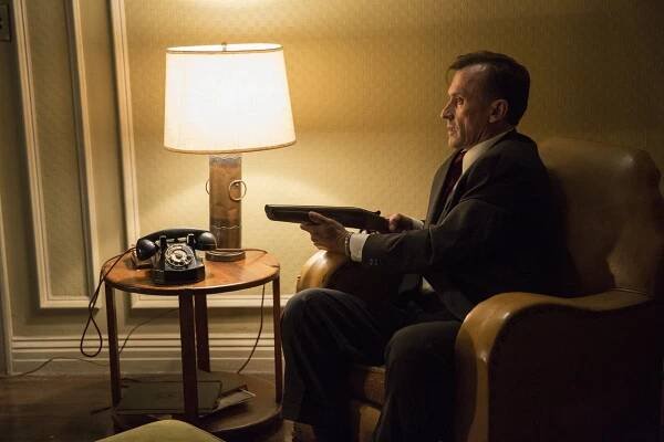 Mob City - His Banana Majesty (E04) (2013) | Recenze - Uživatelské | ČSFD.cz