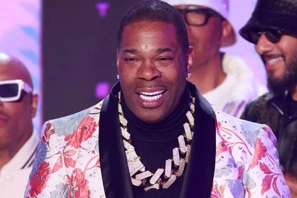Busta Rhymes Tears Up in BET Awards Speech and Urges Rappers Not to Fight