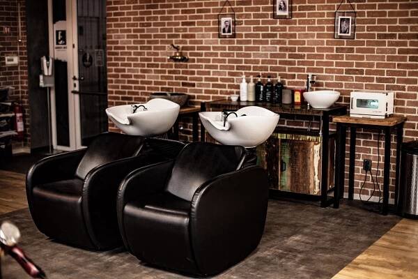 Barber Shop Rudná u Prahy | Barber's wife