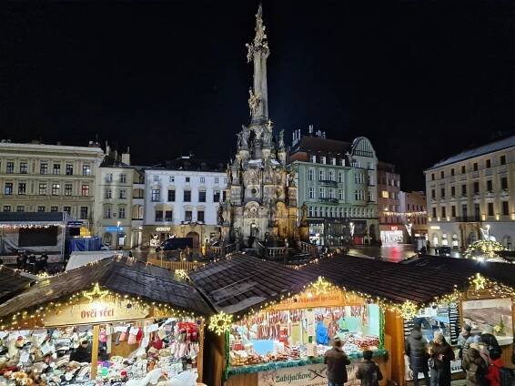 Vánoční trhy Olomouc - Caravan24.cz