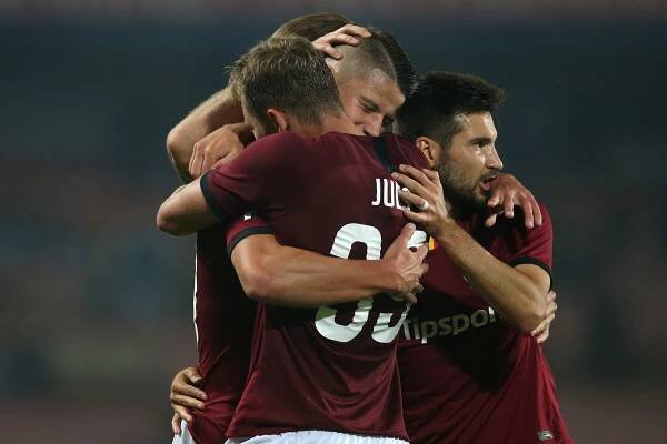 Zlín na Letné sahal po remíze, zlomil ho vlastní gól Jiráčka. Sparta má čtvrtou výhru