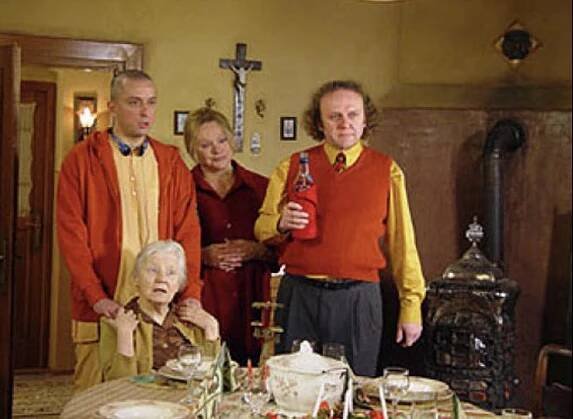 Herečka Schmidtová si zahrála i ve snímku Doblba z roku 2005.