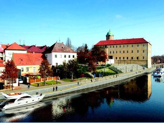 V Poděbradech vyrostou dvě malá přístaviště na Labi