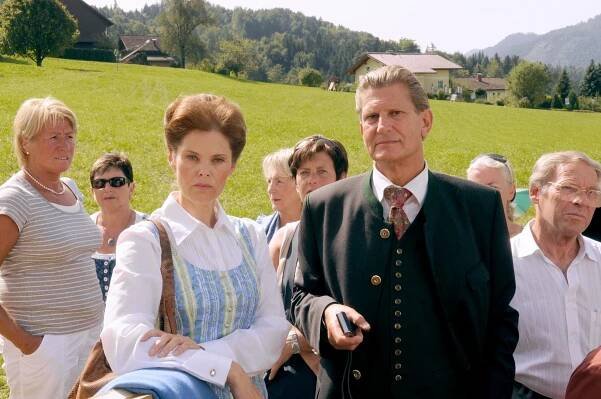 4 ženy a pohřeb - Totalschaden - Z filmu - Brigitte Jaufenthaler, Georges Kern
