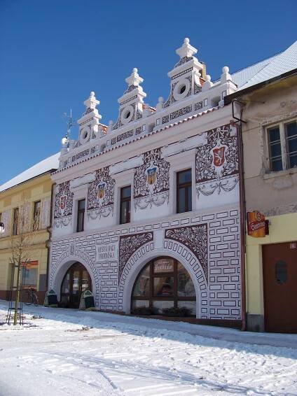 Soubor:Bechyně, náměstí, restaurace Protivínka.jpg – Wikipedie