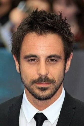 Emun Elliott herec