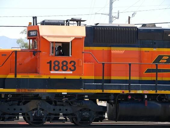 [BNSF Locomotive 1883]