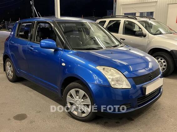 Suzuki Swift 1.3 i hatchback