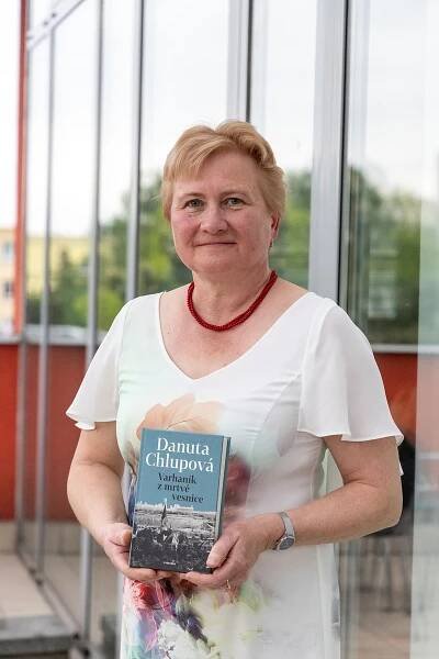 Spisovatelka Chlupová čerpá ze života. Snoubence její babičky zastřelili nacisté