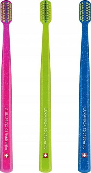 Kartáček CURAPROX CS 5460 ortodontický, odstíny zelené