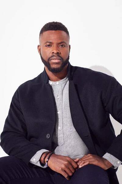 Suit, Outerwear, Facial hair, Formal wear, Blazer, Beard, White-collar worker, Photography, Photo shoot, Model, 