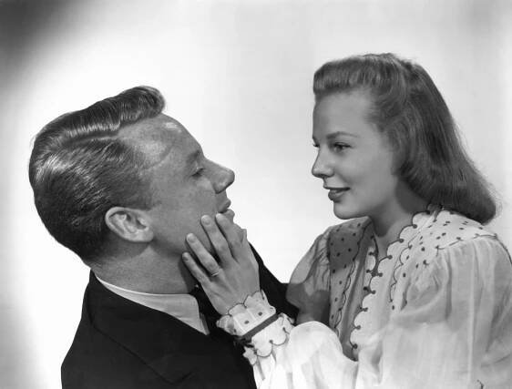 HIGH BARBAREE, Van Johnson, June Allyson, 1947